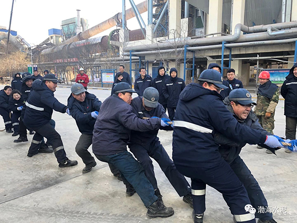 公司舉辦“愛我中華，慶祝新中國(guó)70周年”職工拔河、趣味運(yùn)動(dòng)聯(lián)誼賽——剪影